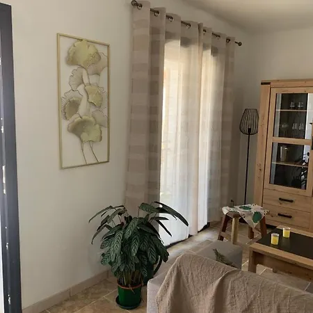 Villa 18 *