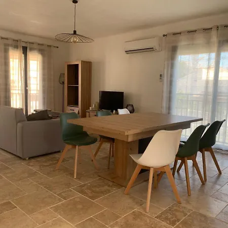 18 Villa *